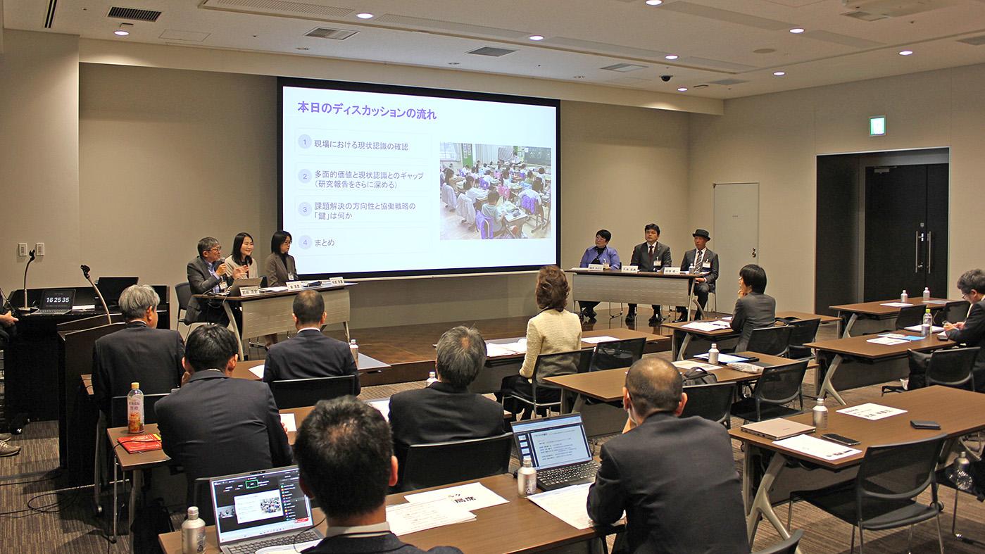 学乳の持続性について論じたパネルディスカッション